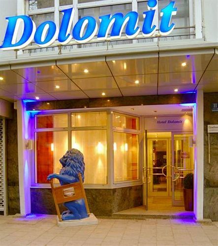 Hotel Dolomit Мюнхен Экстерьер фото